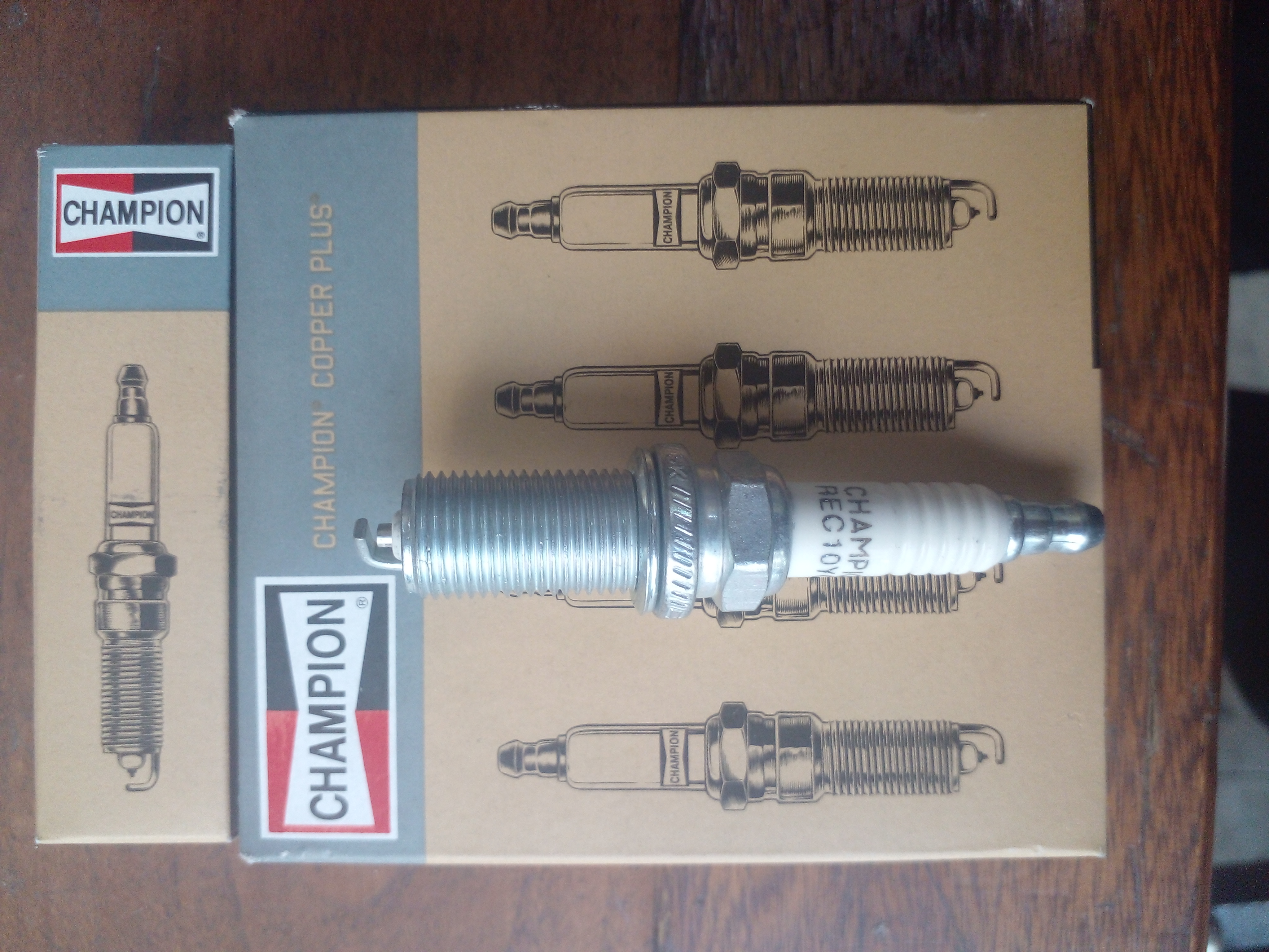 شمع اخودرو پایه بلند Champion