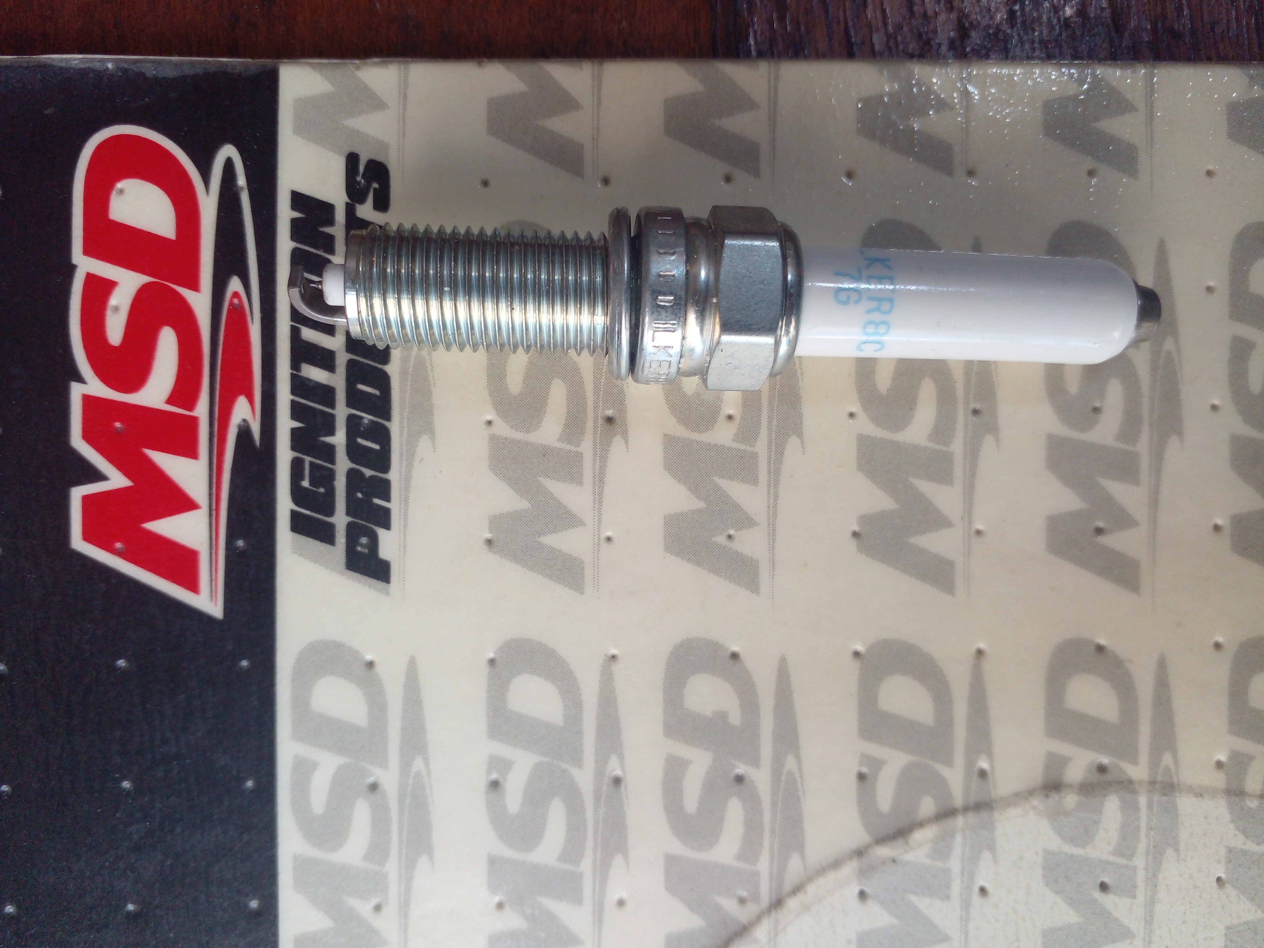 شمع اتومبیل پورشه ماکان NGK