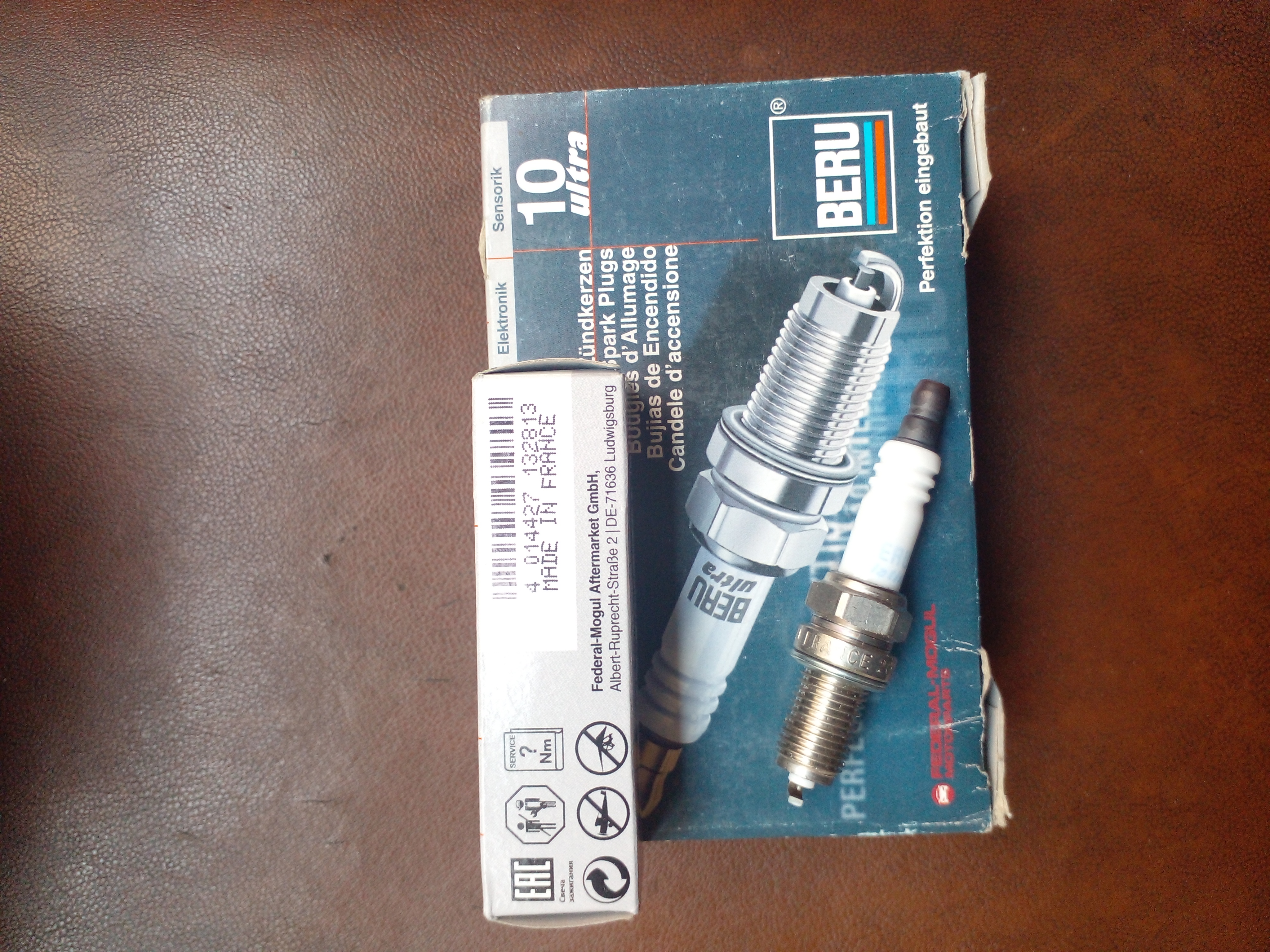 شمع خودرو BERU پایه کوتاه رزوه ۱۲ سوزنی پلاتینیوم