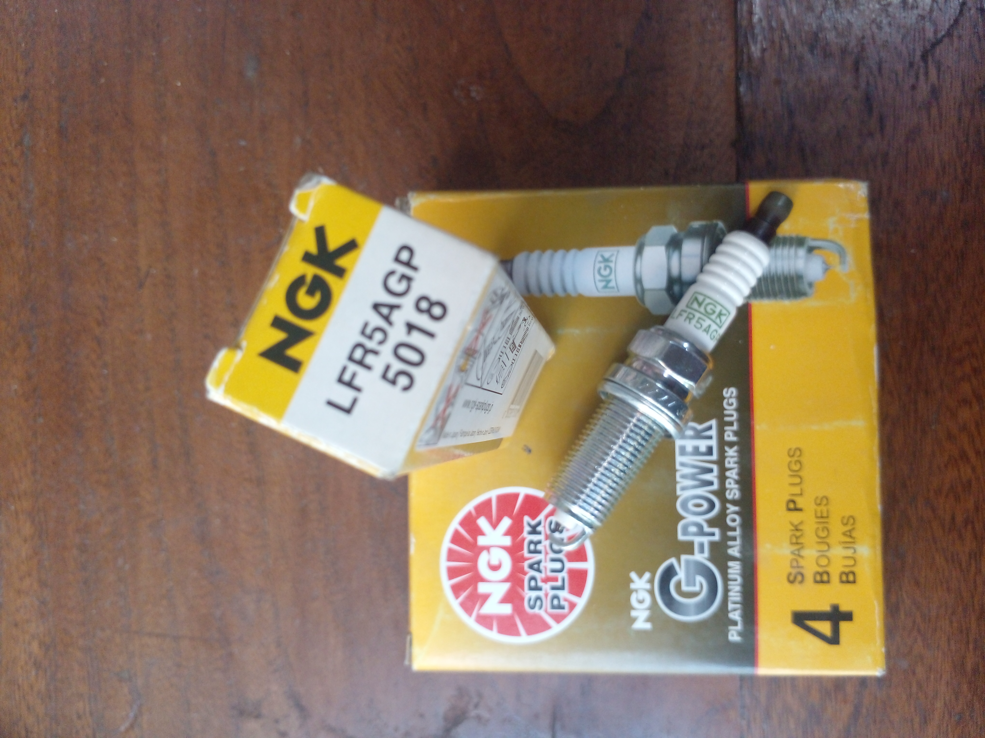 شمع اتومبیل NGK سوزنی پایه بلند