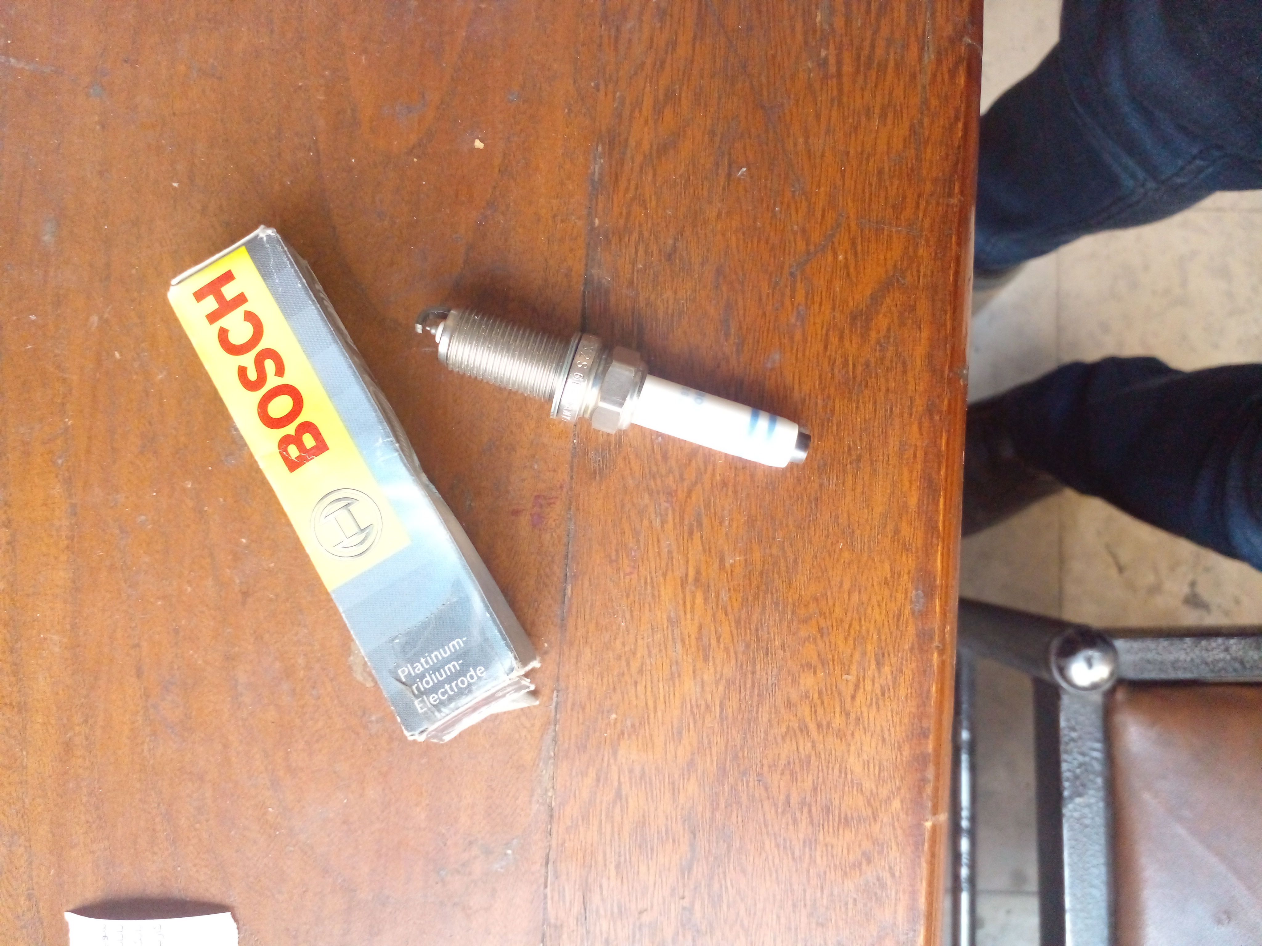 شمع اتومبیل بوش اصل آلمان سوزنی ایریدیوم