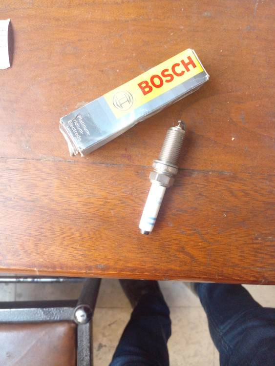 شمع اتومبیل بوش اصل آلمان سوزنی ایریدیوم