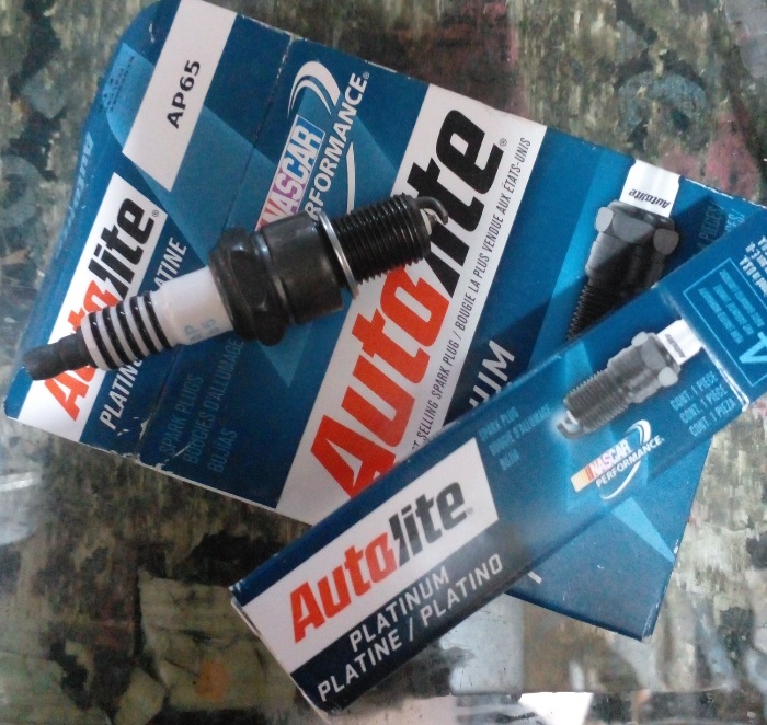 شمع خودرو اتولایت آچار ۲۱ کد AP65