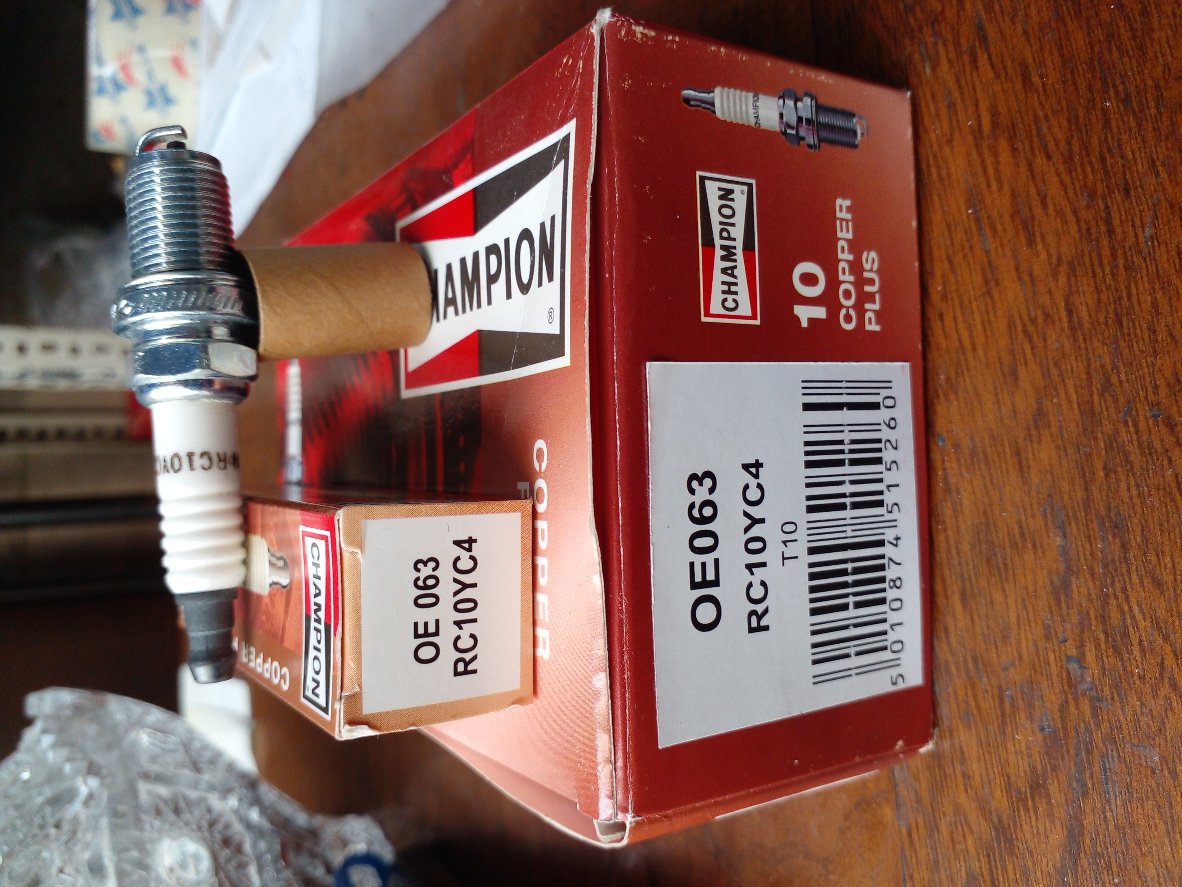 شمع اتومبیل Champion پایه کوتاه معمولی RC10YC4T10