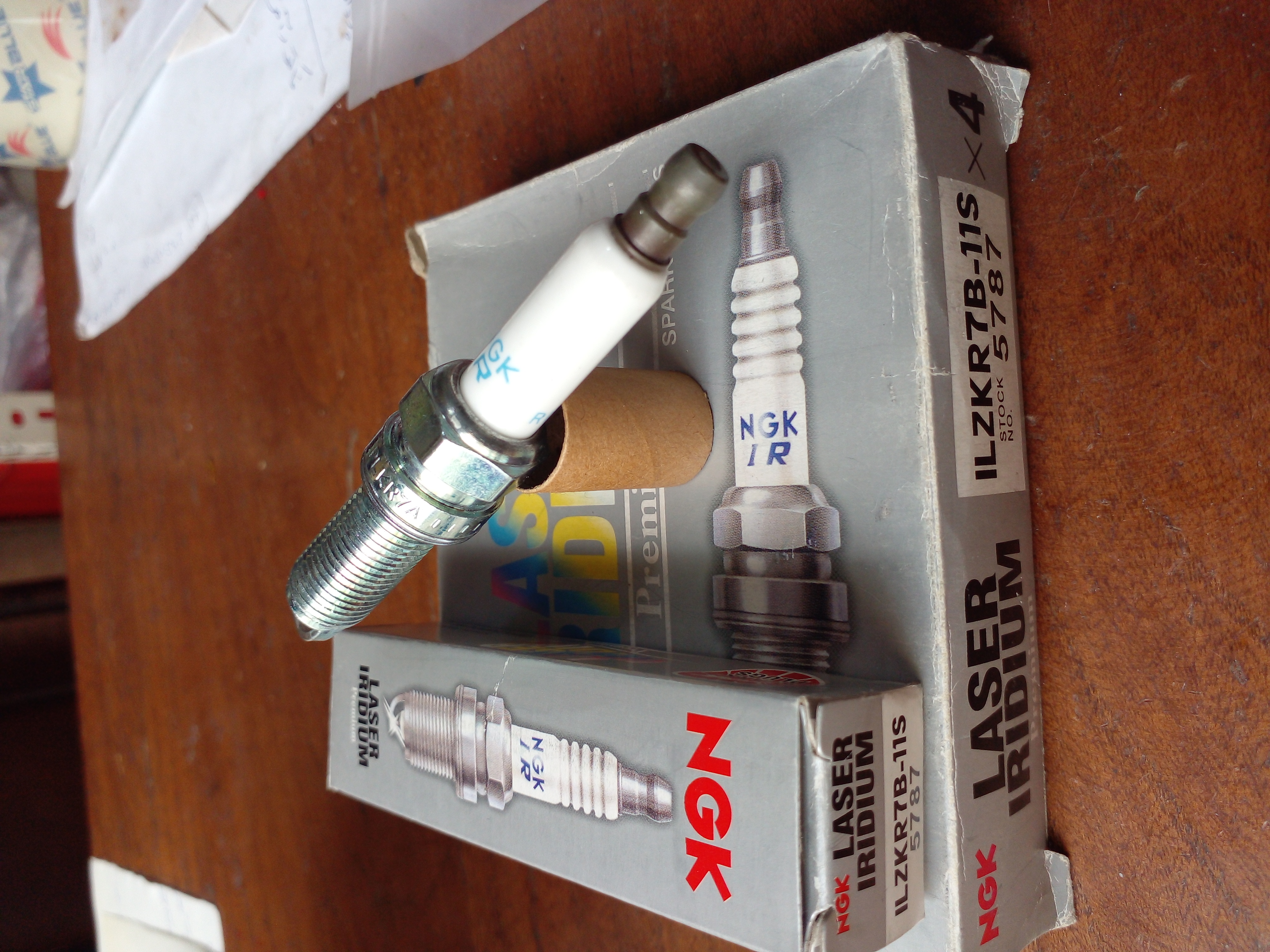 شمع اتومبیل یورو ۴ مرسدس بنز NGK سوزنی ایریدیوم