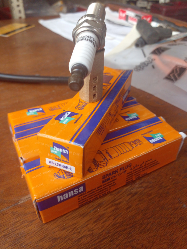 شمع اتومبیل هانسا یورو ۴ آچار ۱۶ معمولی کد H5-k16-U