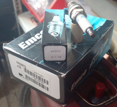 شمع اتومبیل اکیوم معمولی پایه کوتاه