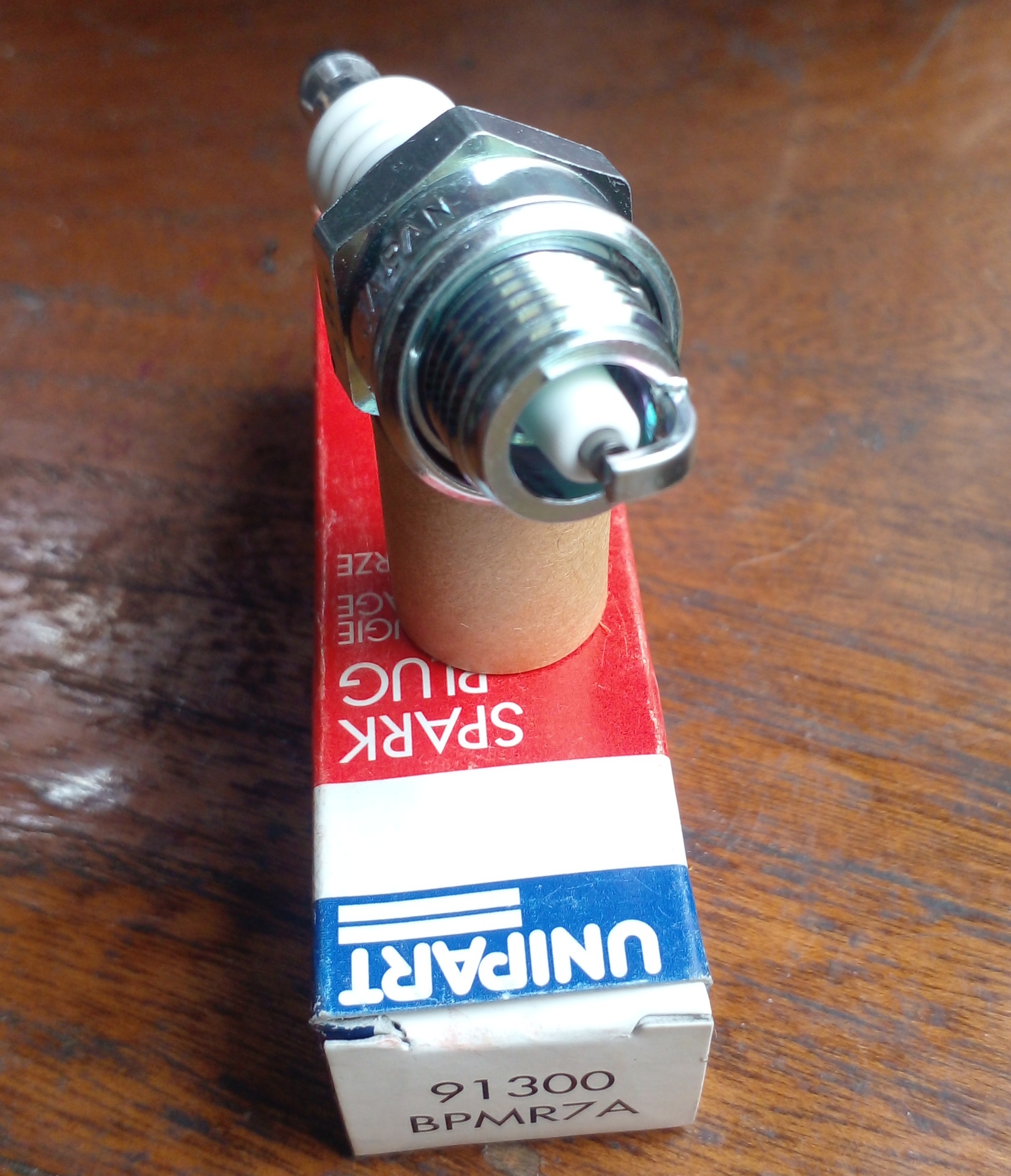 شمع اره برقی و علف زن انجیکا به سفارش شرکت یونی پارت انگلیس