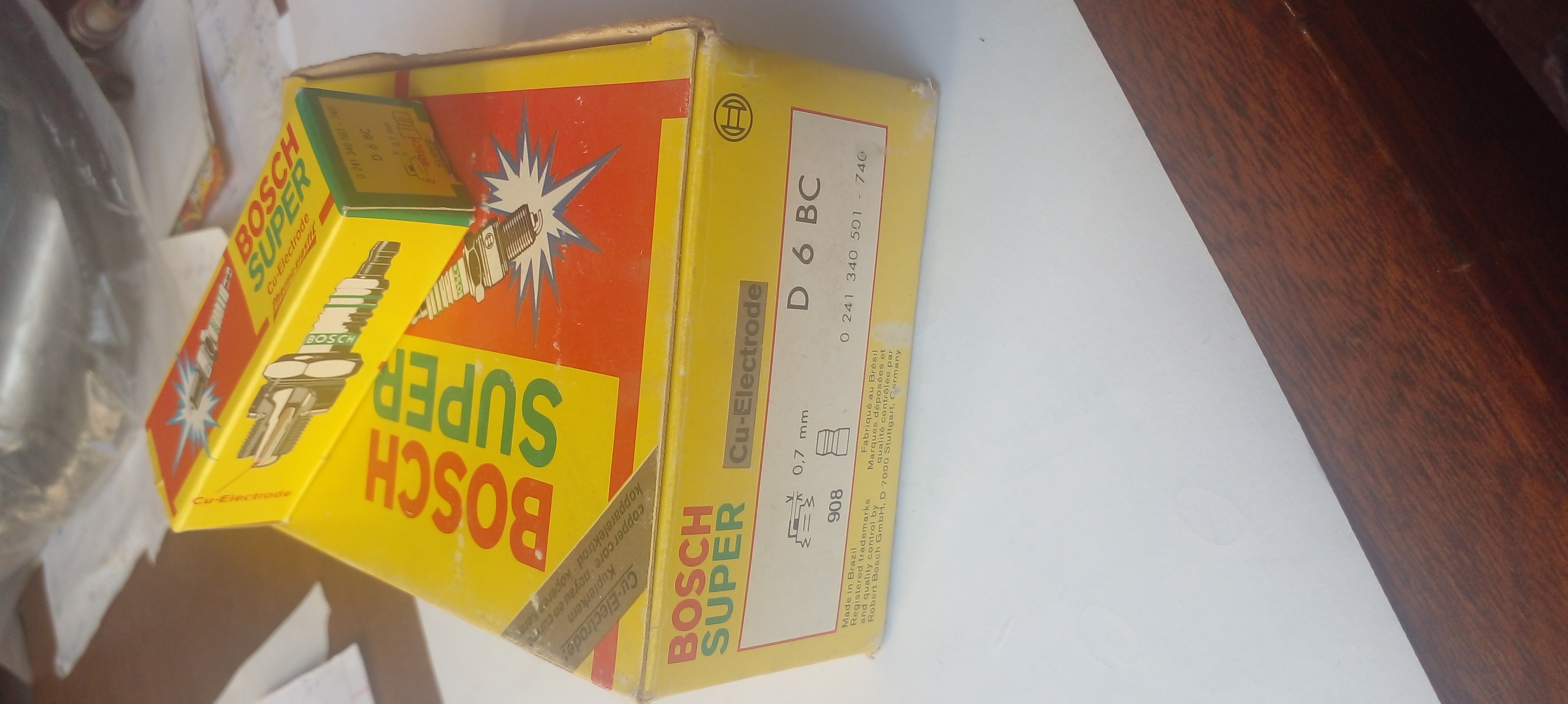 شمع اتومبیل Bosch قدیمی فورد کد D6BC