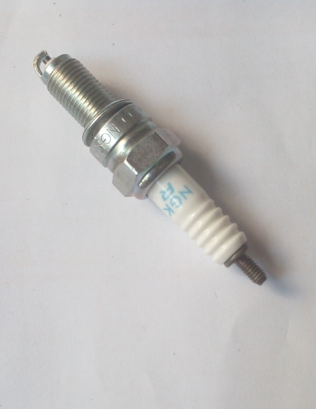شمع موتورسیکلت برند NGK برای پولسار اصل ژاپن