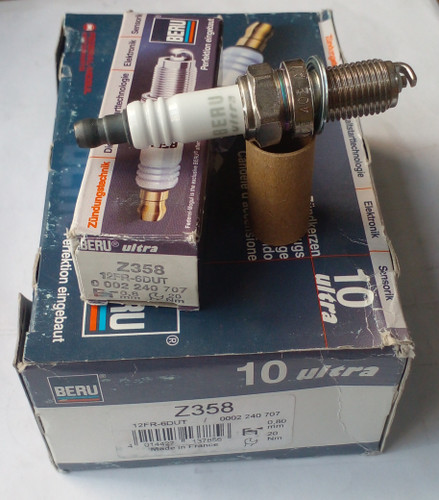 شمع Z358 معمولیBERU