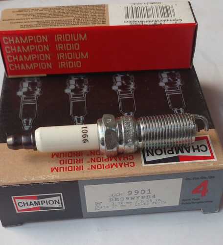 شمع کونیک سوزنی(بدون واشر) CHAMPION پایه بلند ایریدیوم سوزنی