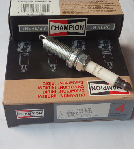 شمع یور۴ اصلی آمریکایی CHAMPION ایریدیوم سوزنی