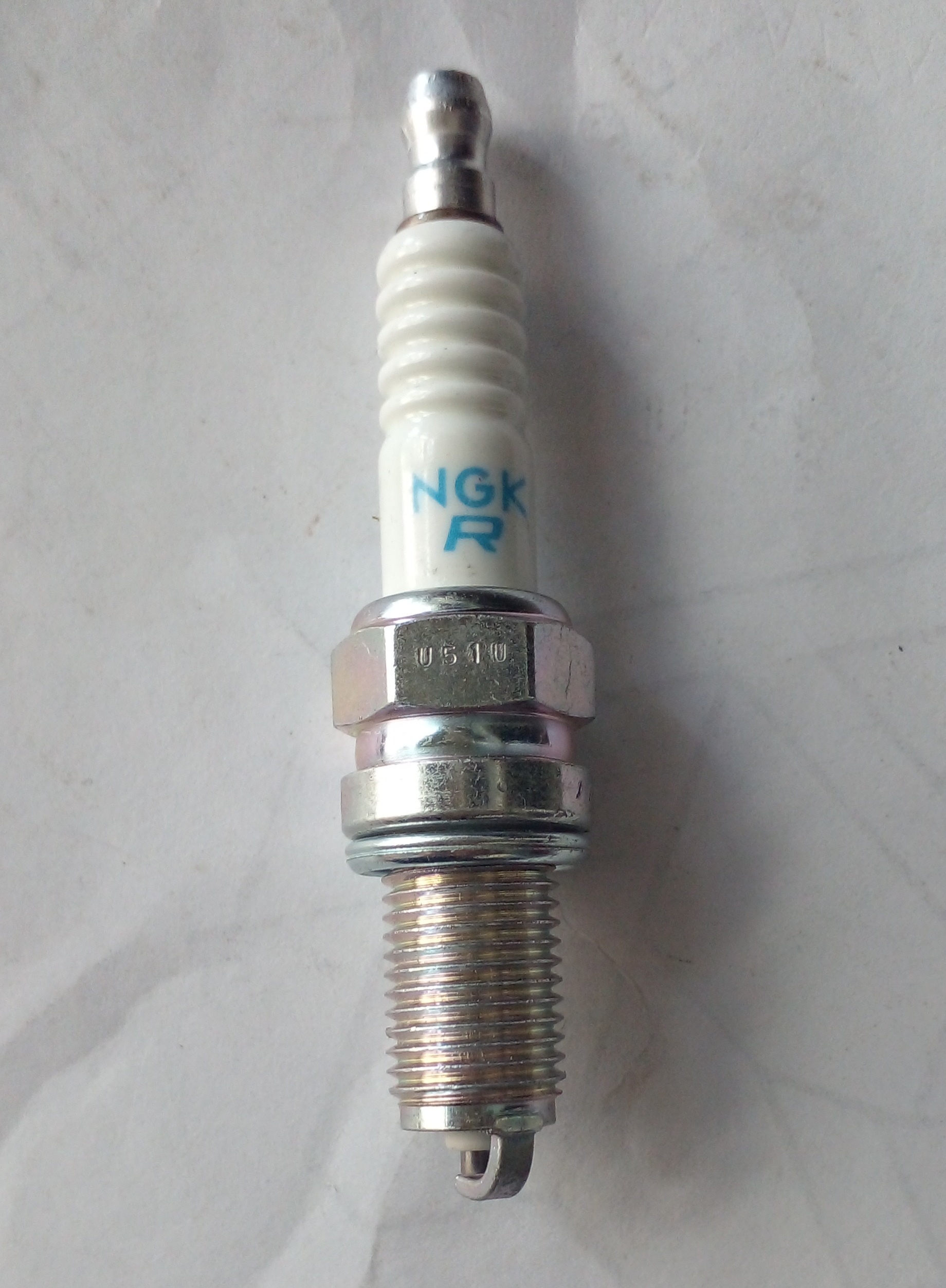 شمع اتوبوس برند NGK اصلی معمولی