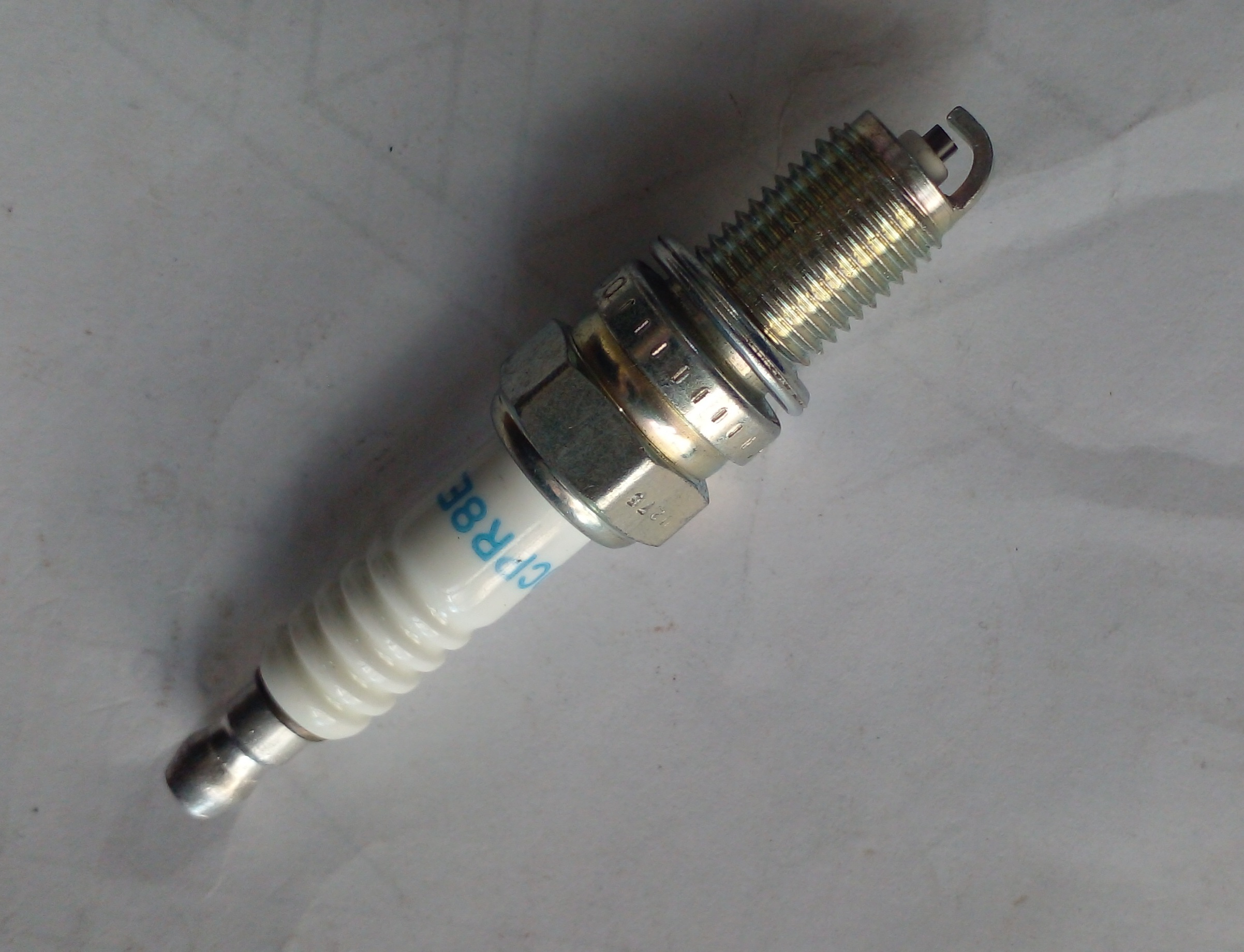 شمع NGk اصلی ژاپنی برای اتبوس