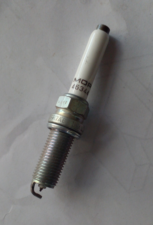 شمع انجیکا برای پاسات جدید مدل MOPAR ایریدیوم سوزنی