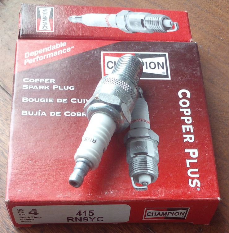 شمع CHAMPION آمریکایی اصلی آچار ۲۱