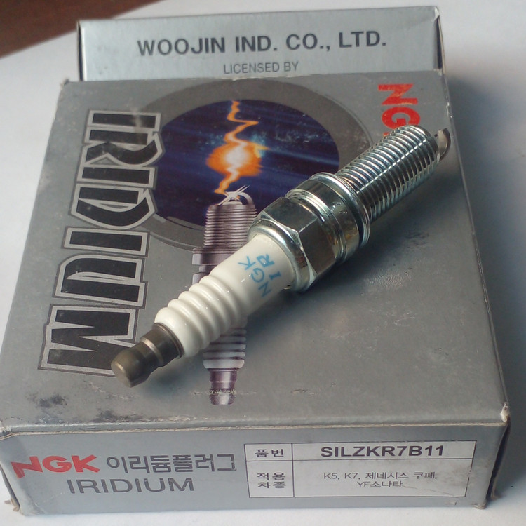 شمع سوزنی ایریدیوم کره اصلی یورو ۴ سوزنی