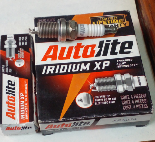 شمع سوزنی پایه کوتا ایریدیوم اصل آمریکا برند اتولایت