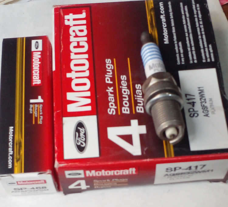 شمع موتور کرافت اورجینال آمریکا سوزنی پایه کوتاه پلاتینیوم آچار ۱۶